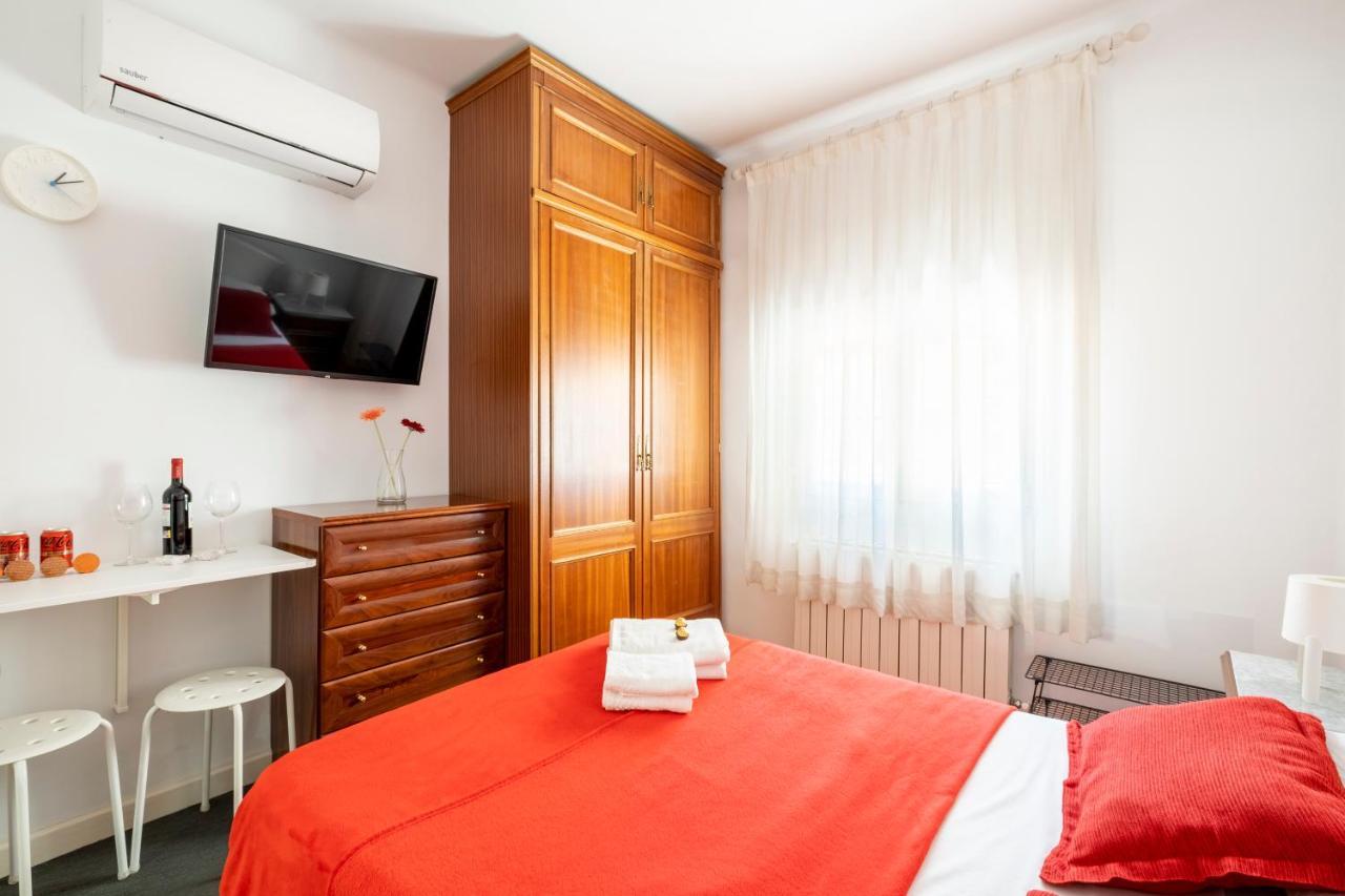 Madrid Center Room Private 7 Minutes Or 4 Metro Stops Exterior photo
