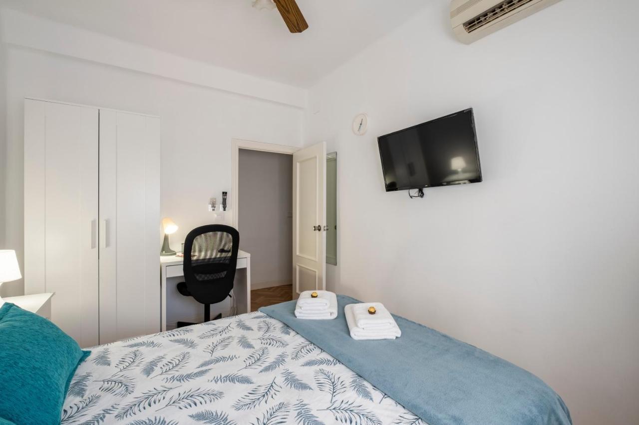 Madrid Center Room Private 7 Minutes Or 4 Metro Stops Exterior photo