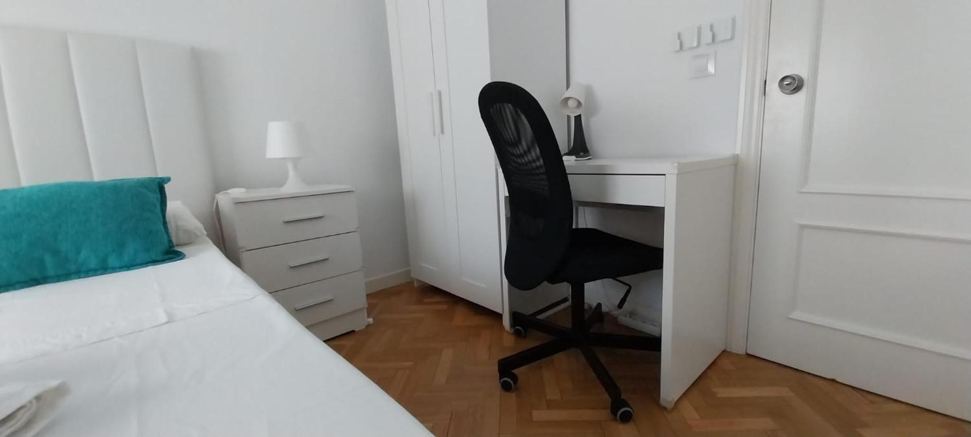 Madrid Center Room Private 7 Minutes Or 4 Metro Stops Exterior photo